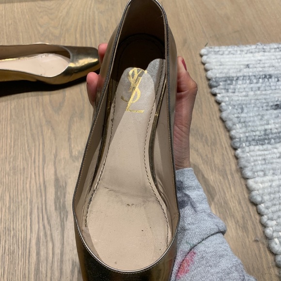 Yves Saint Laurent gold flats - Picture 4 of 5